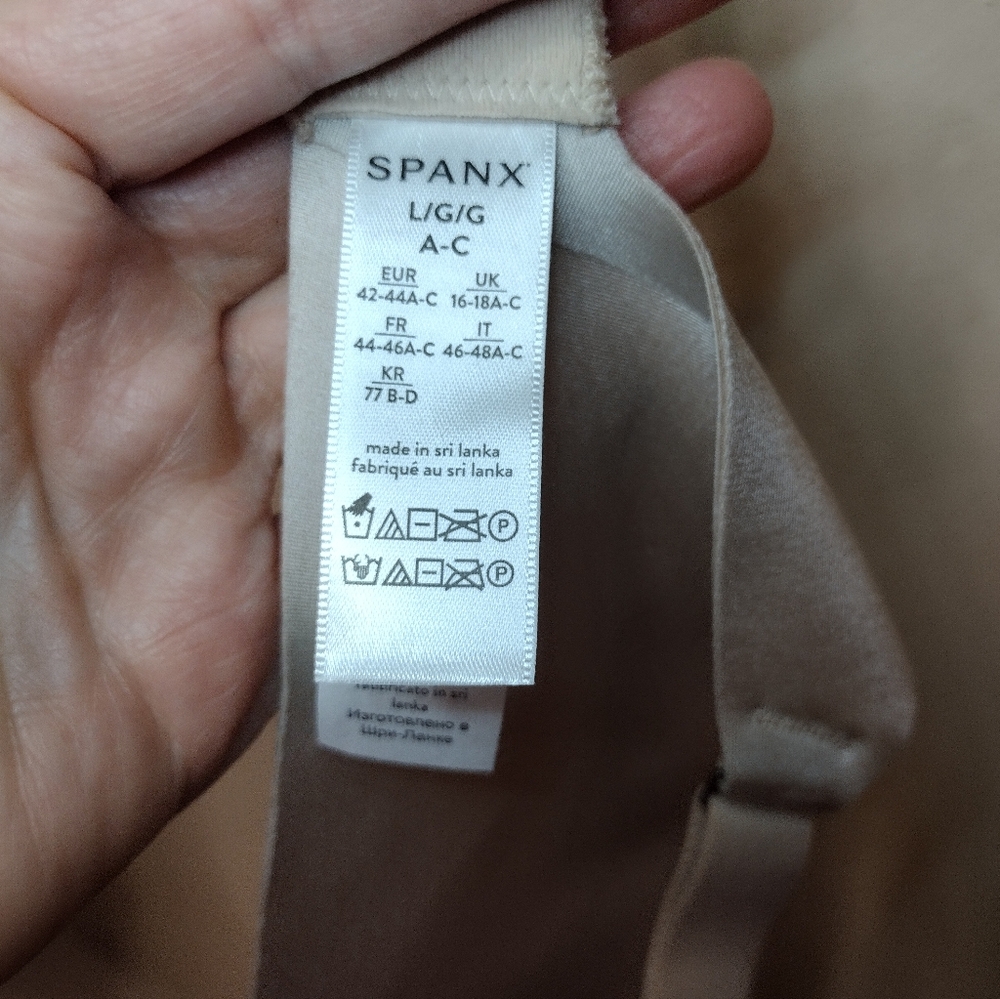 SPANX Sheerflex Fit To You Nude Bra With Light-As-Air Support - Picture 7 of 10